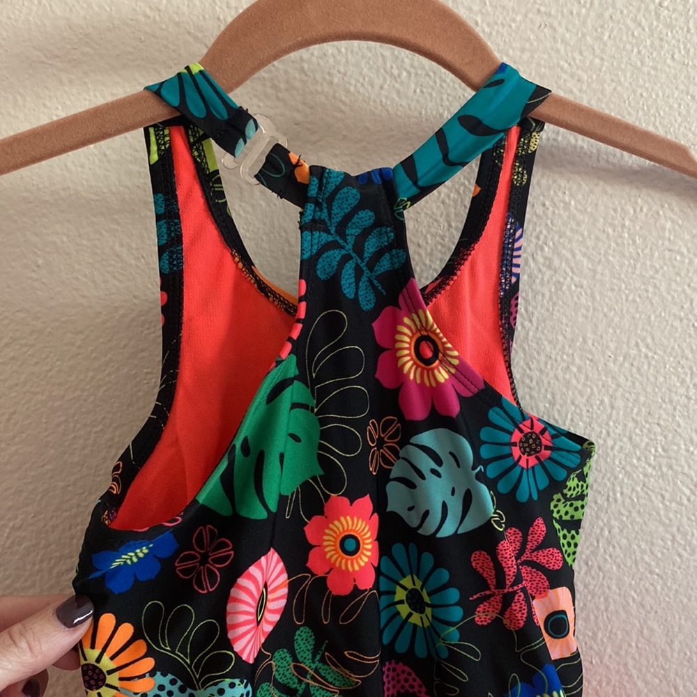 Bathing Suit - Picture 7 of 9